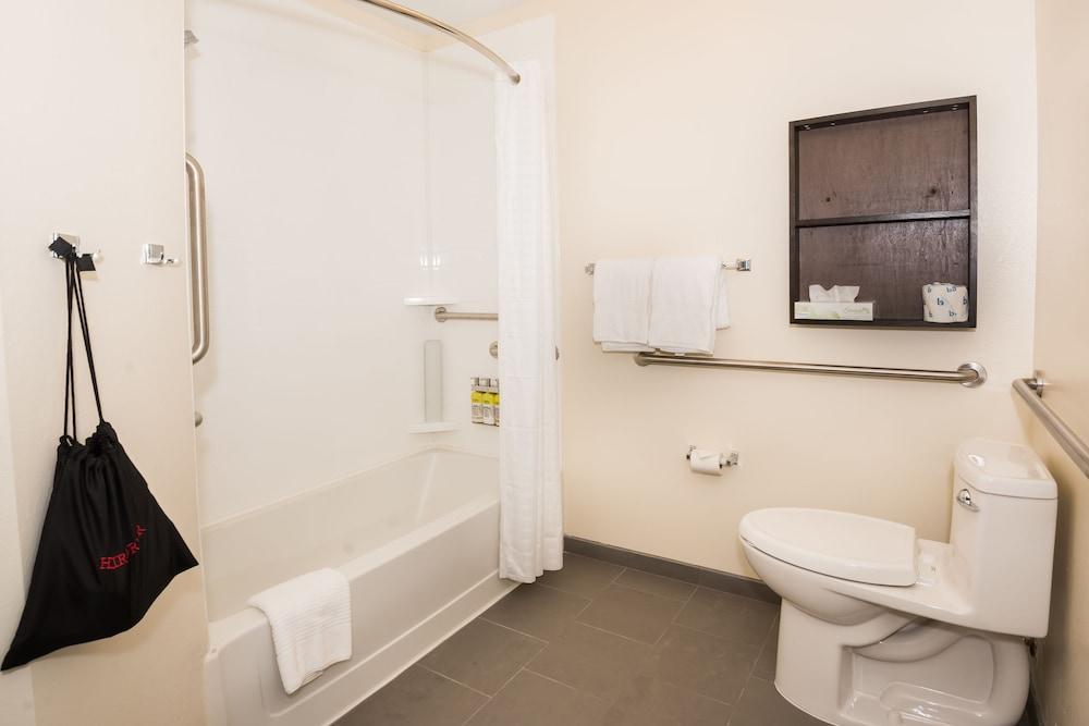 Candlewood Suites - Ft Walton Bch - Hurlburt Area By Ihg Форт-Волтон-Біч Екстер'єр фото